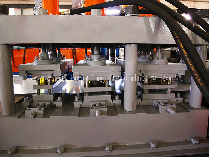 Omega Roll Forming Machine